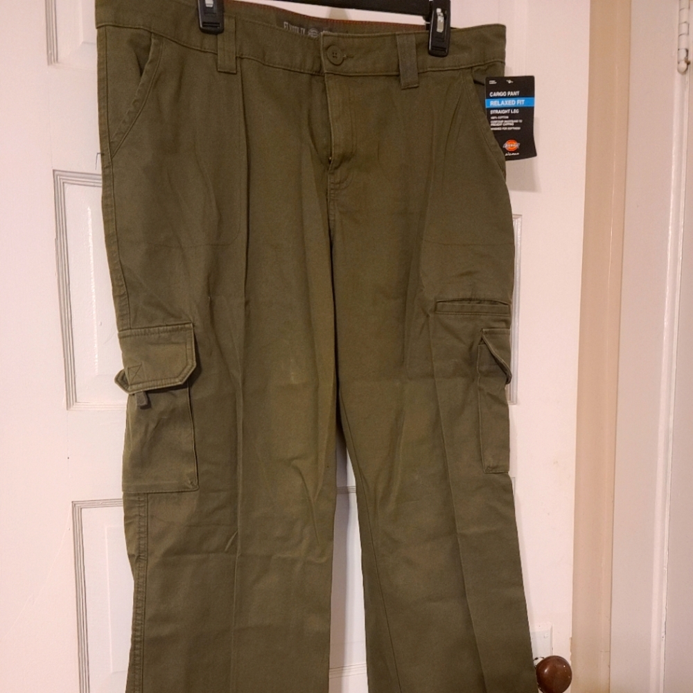 Dickies cargo straight leg pants.